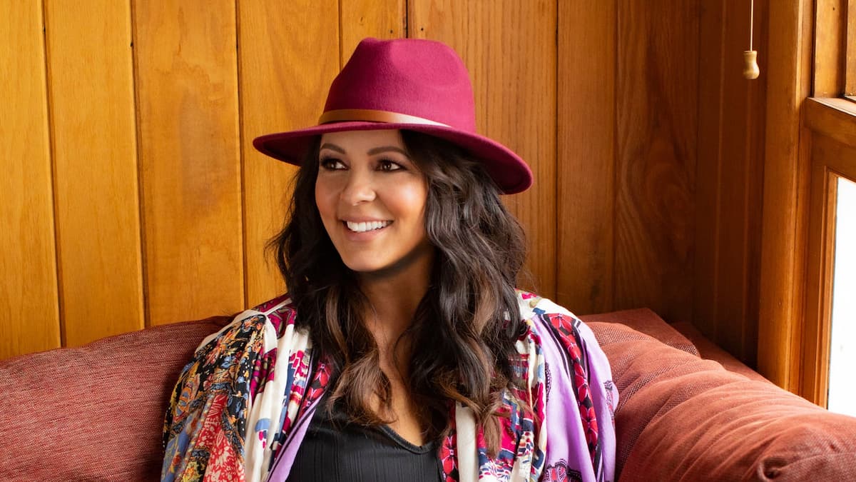 Sara Evans (Ages 21 & Over)