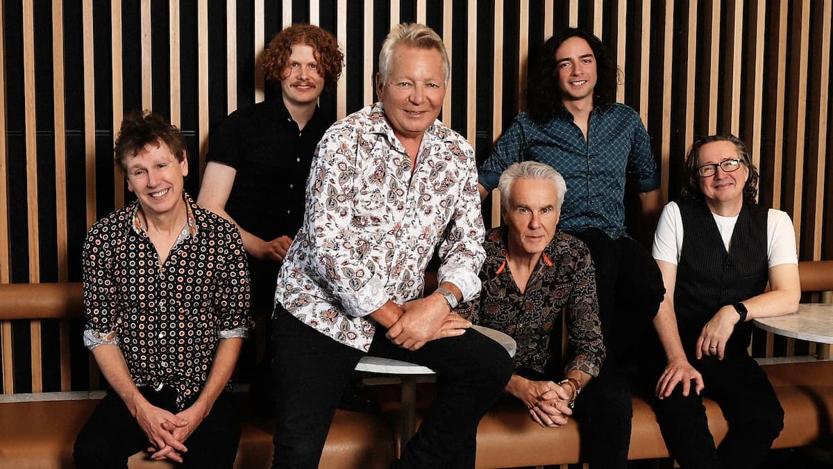 Night at the Parkland - Icehouse