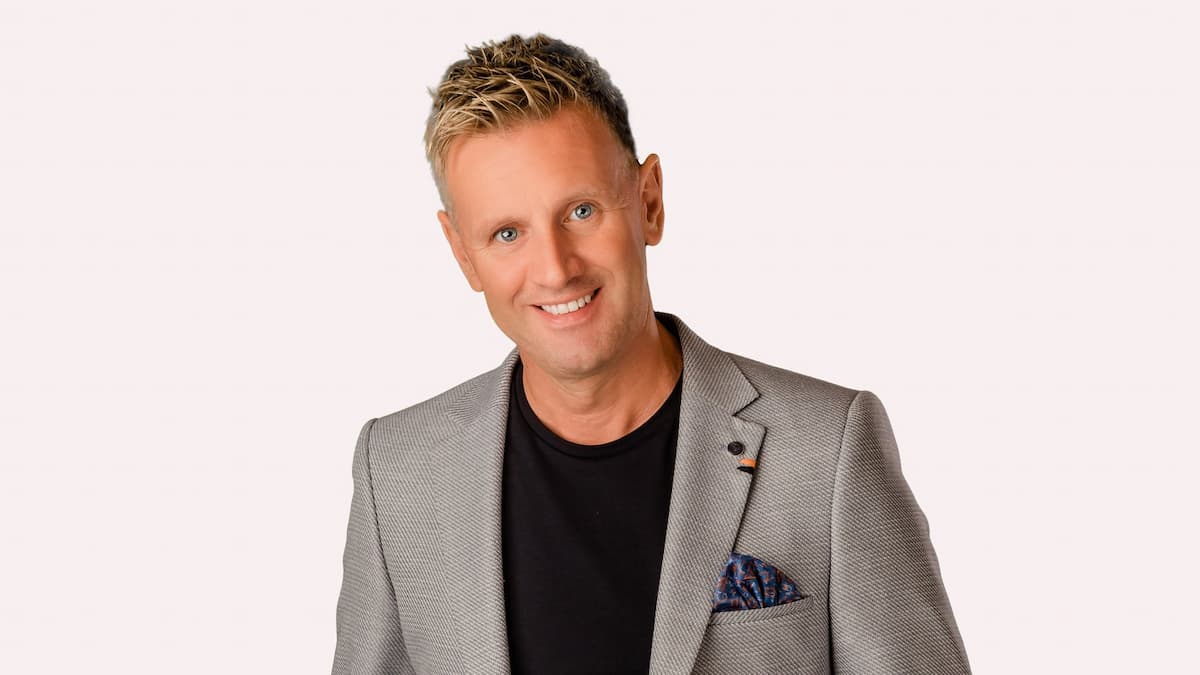 Mike Denver and Guests In Concert