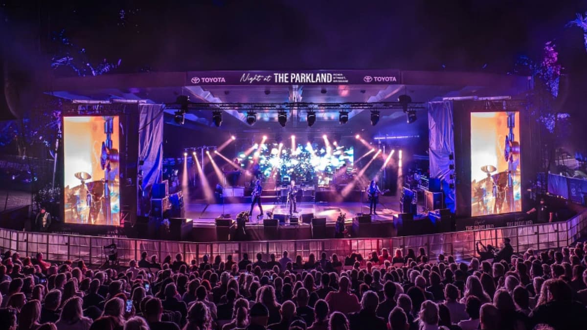 Night at The Parkland - The Temper Trap