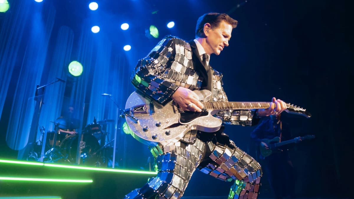 Chris Isaak