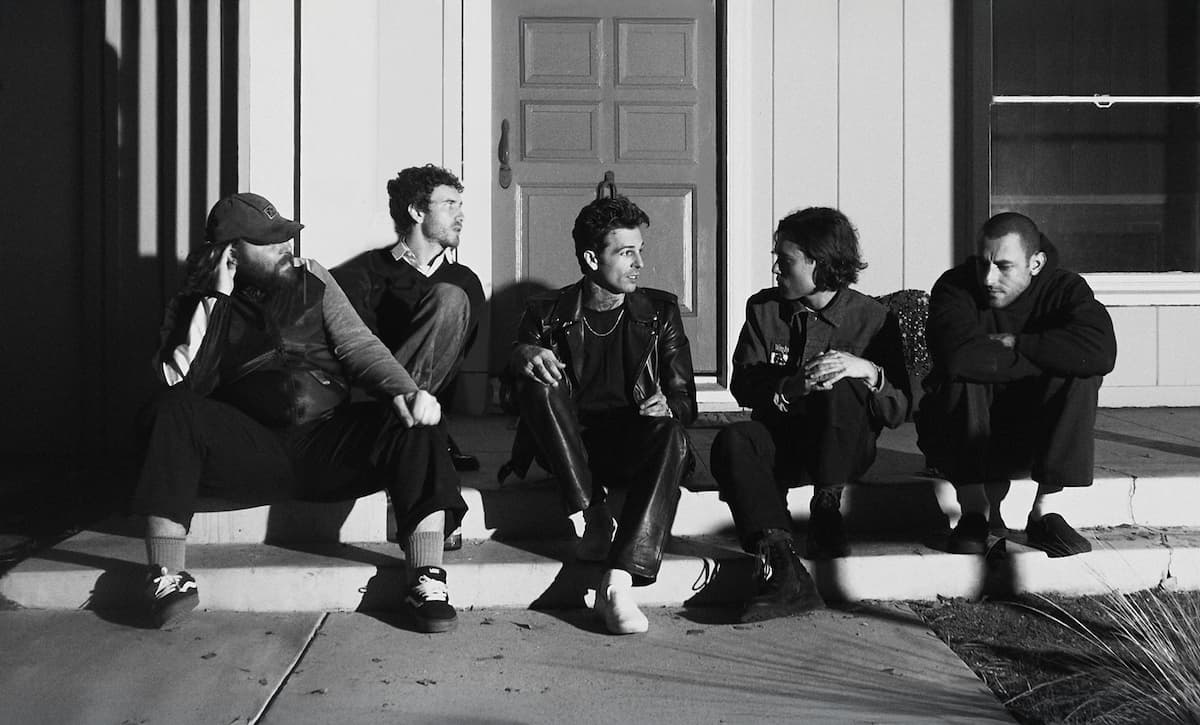 The Neighbourhood: THE WOURLD TOUR