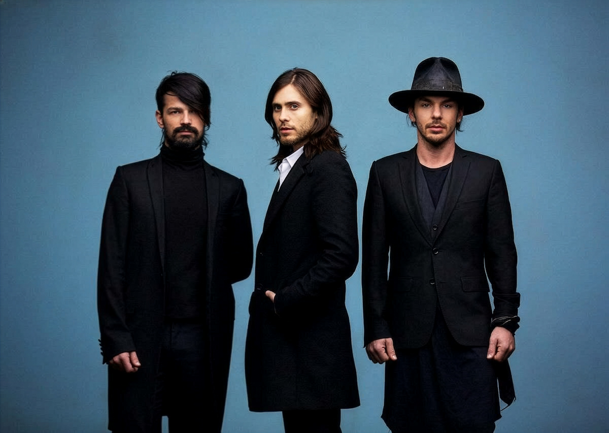 Thirty Seconds to Mars Presents A Beautiful Lie vs This Is War