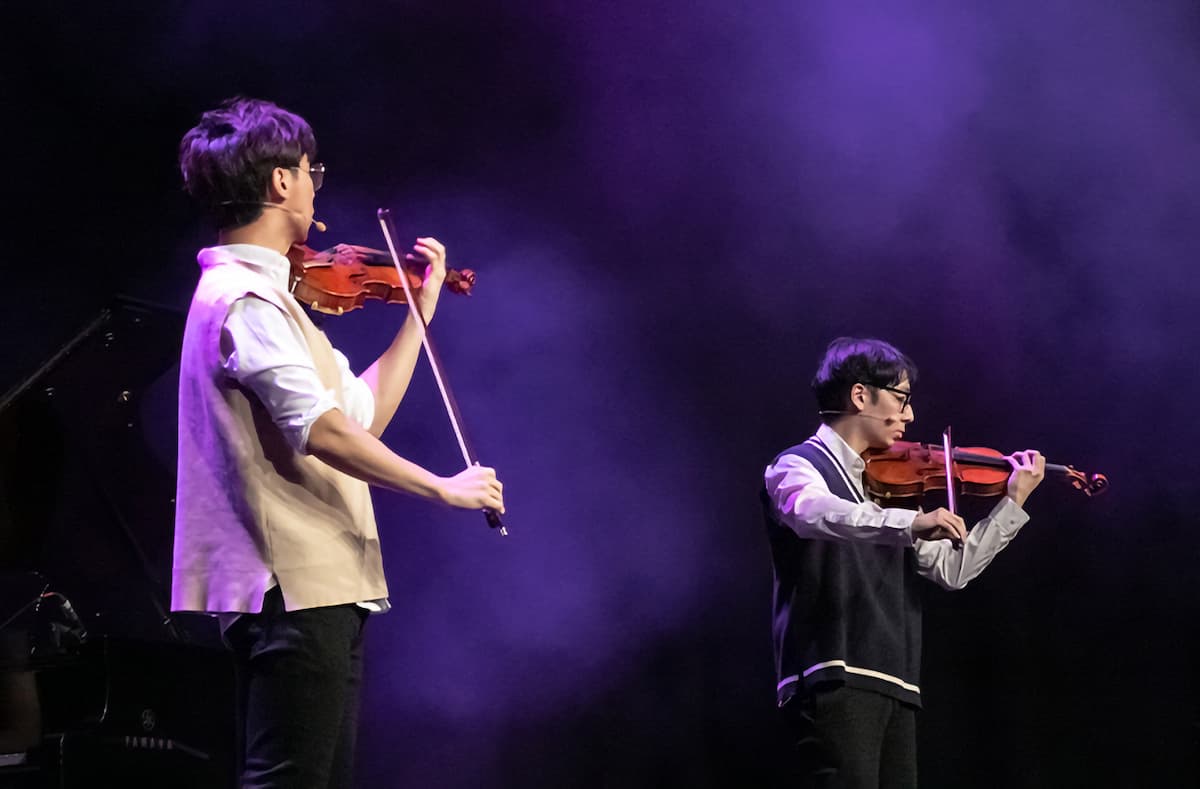 TwoSet Violin: The Sacrilegious Games - Auckland