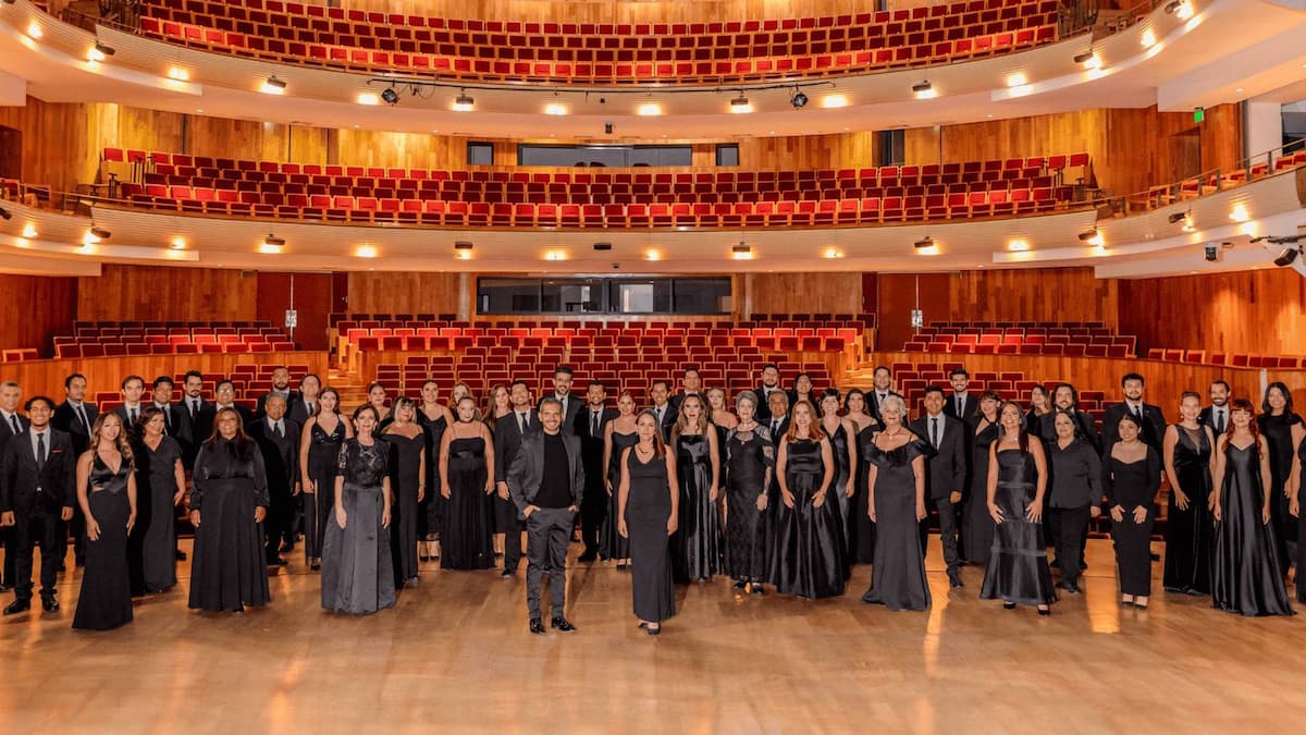 "Coro del Teatro del Bicentenario y el  Requiem de  Durufle´"