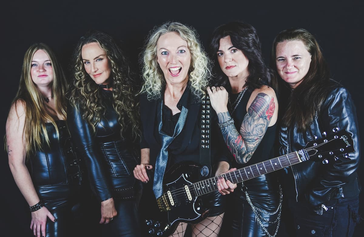 Shoot To Thrill - All Female Tribute to AC/DC