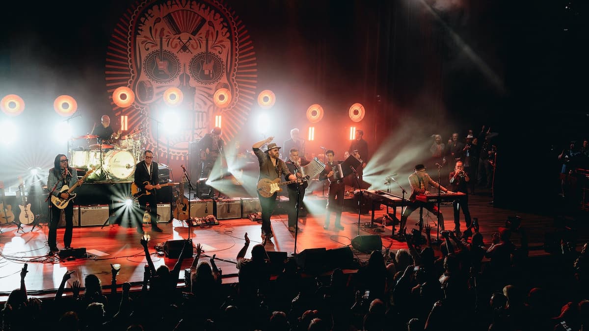 The Mavericks & Friends