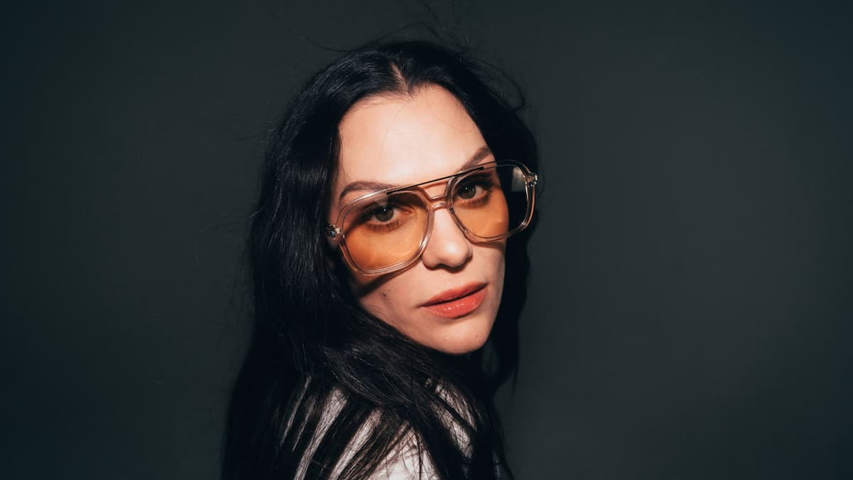 Jessie J - Live after Racing