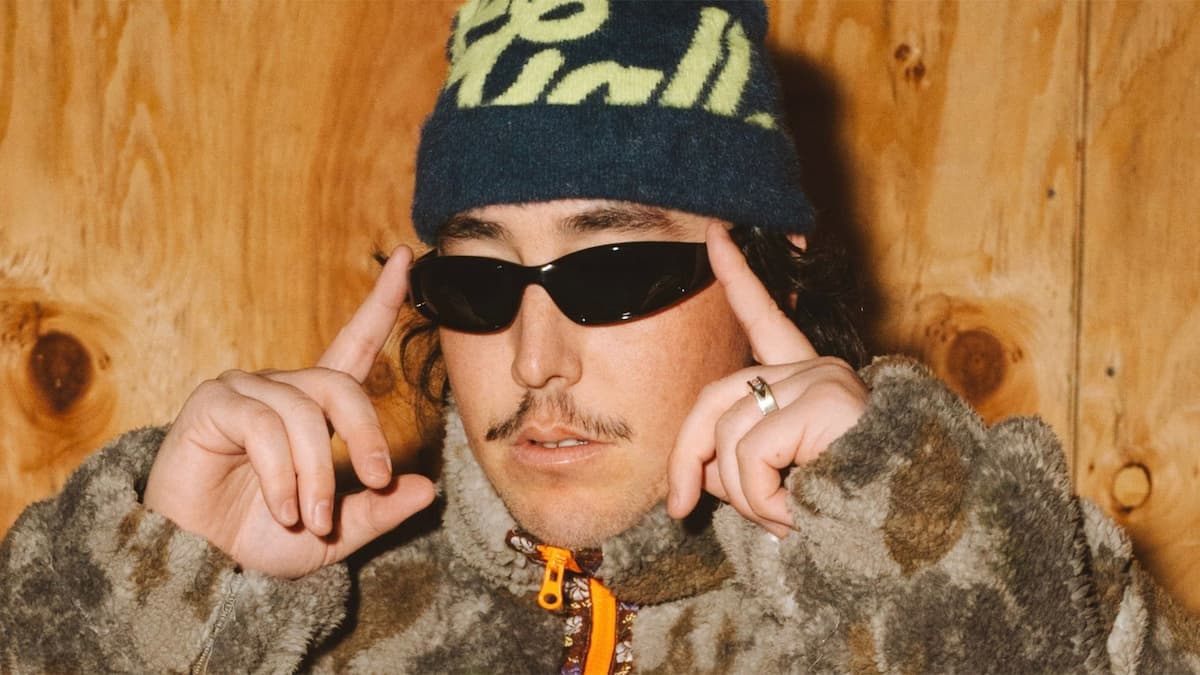 Wes Mills (21+)