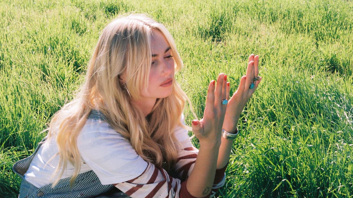Spotlight: Claire Rosinkranz +
