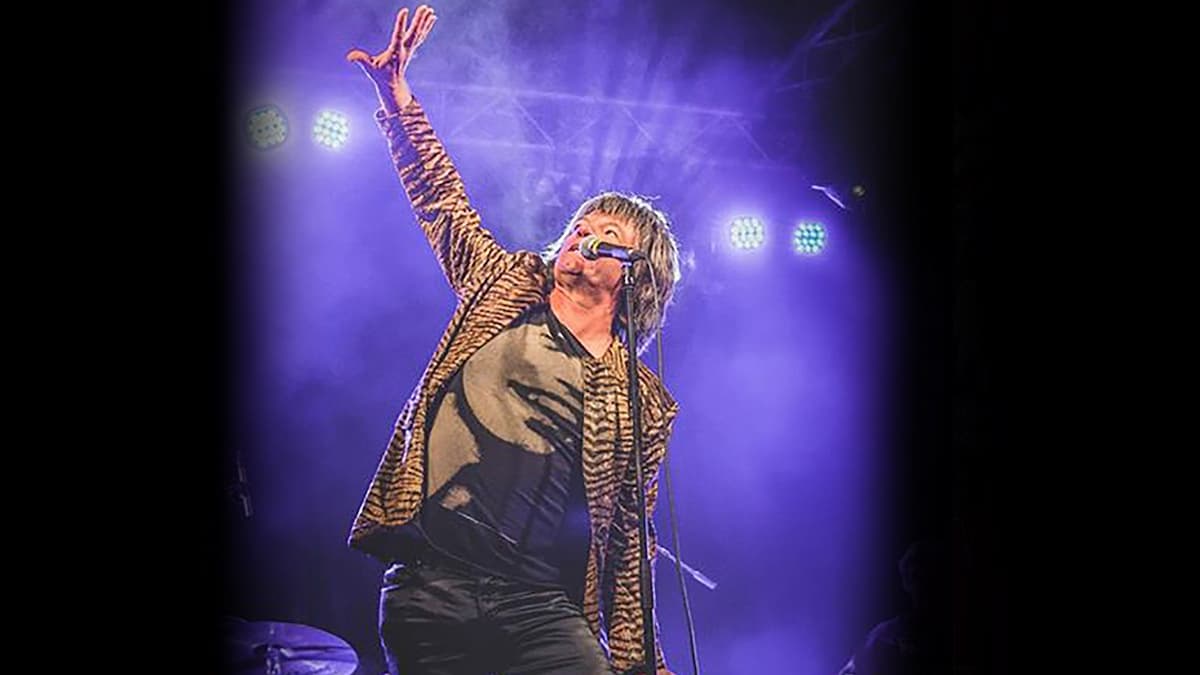 Bouldou, Mona Murray & Sticky Fingers play The Stones & Tina Turner