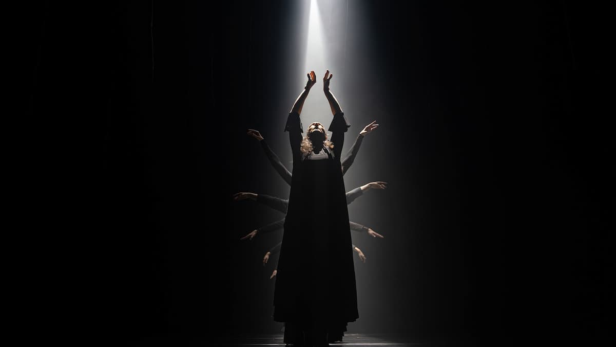 Isabelle Beernaert presenteert: La Dame En Noir - The Reunion
