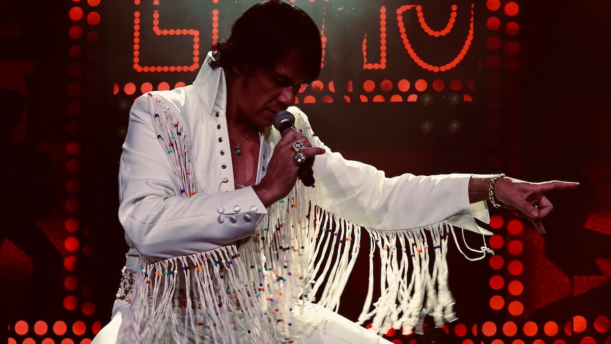 ELVIS PRESLEY by "Steve Ryckier & The Graceland Orchestra"