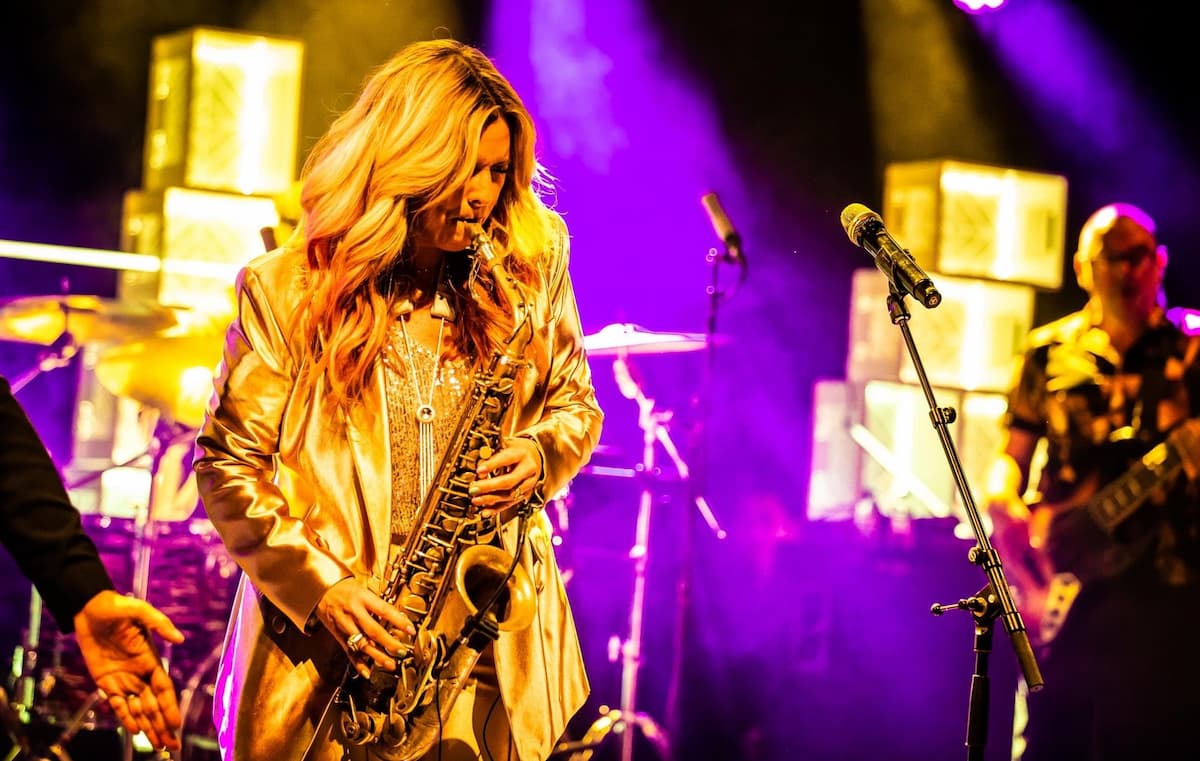 CANDY DULFER