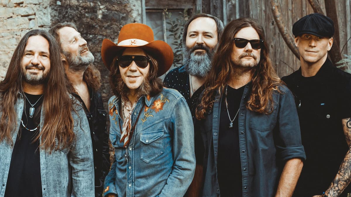 Blackberry Smoke (21 and Over)