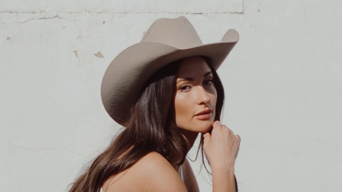 Kacey Musgraves w/ Carter Faith