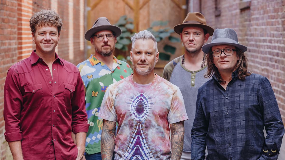 The Infamous Stringdusters (21 and Over)