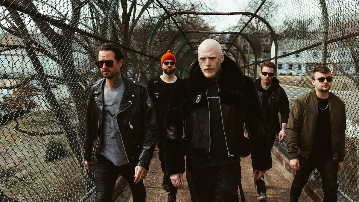Highly Suspect w/ Yelawolf