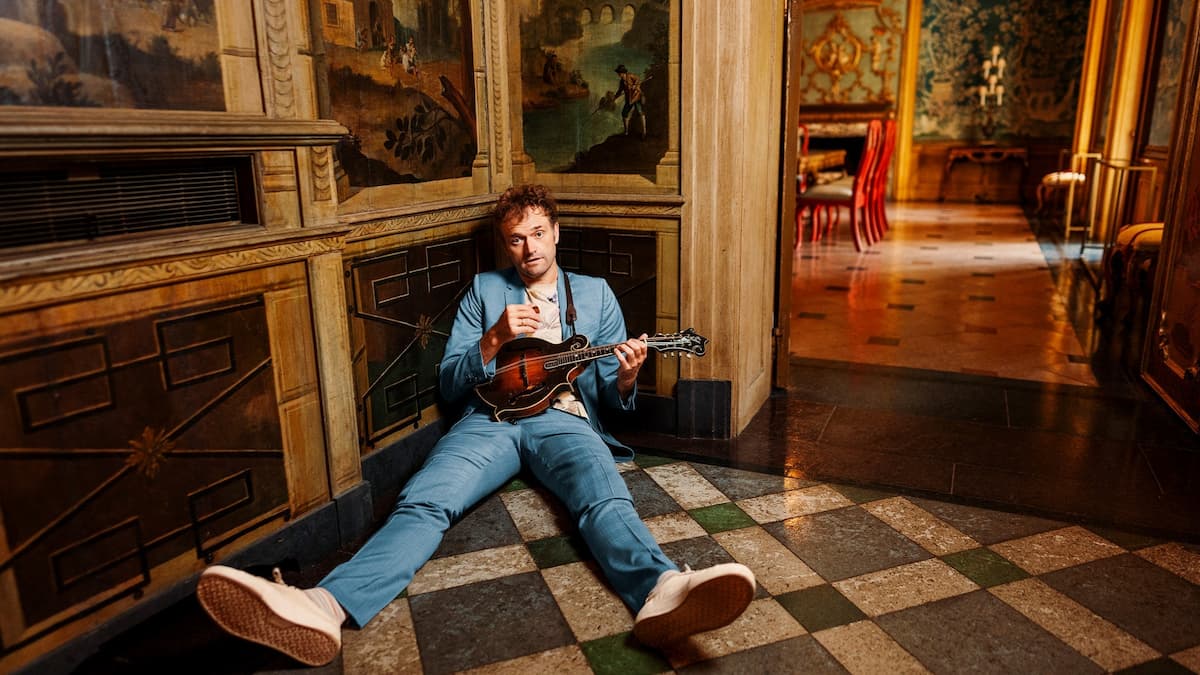 An Evening with Chris Thile and Friends