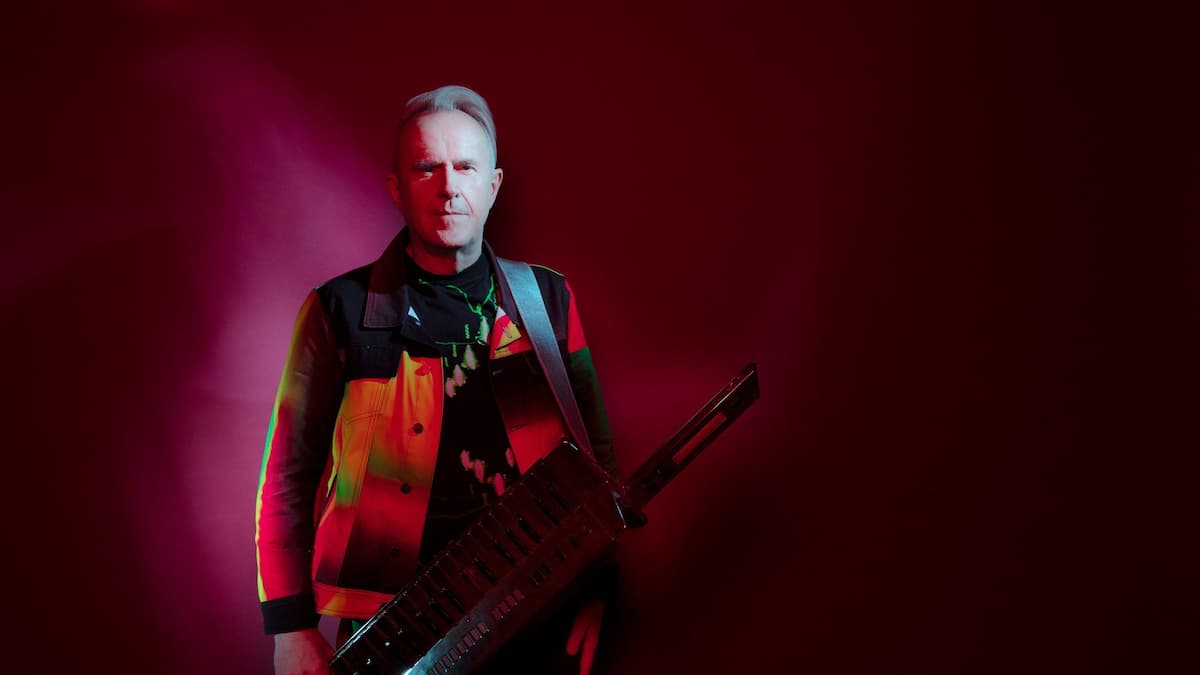 Howard Jones