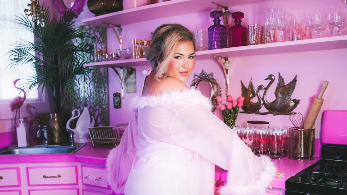 Molly Grace presents "Lovergirls: a Sapphic Soirée