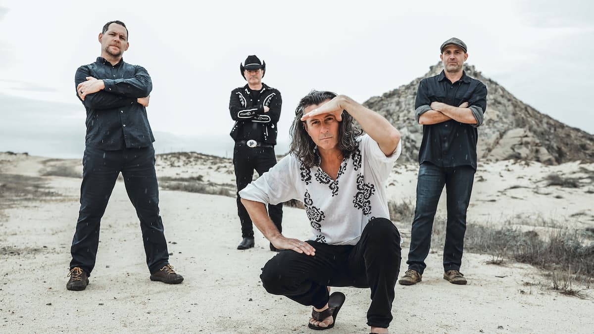 Roger Clyne and The Peacemakers w/ guests