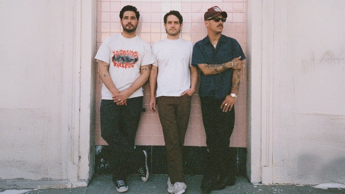 Together Pangea, Sadgirl