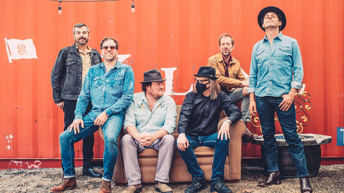 WMOT Finally Friday featuring Steep Canyon Rangers ,  Slap Dragon &  The Dreggs