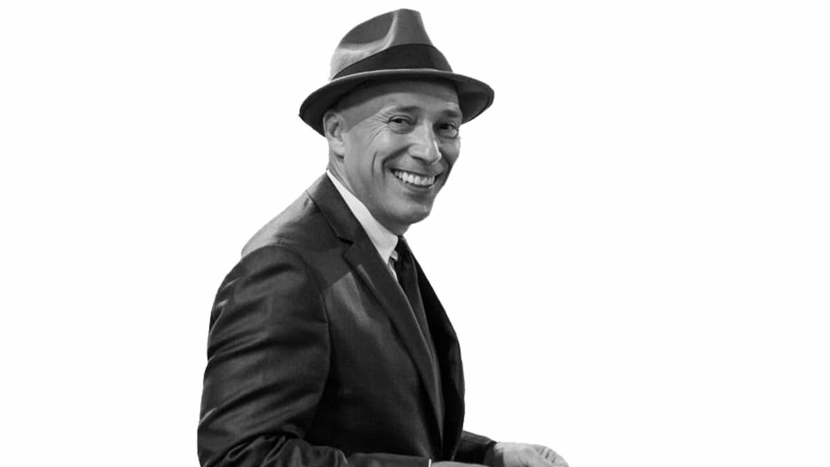 Strictly Sinatra A Tribute To Frank Sinatra Starring Michael Dutra & His 9-Pc. Big Band Ensemble