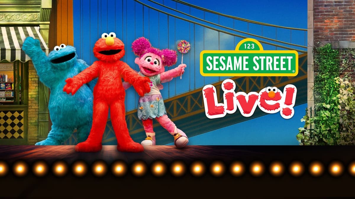 Elmo's Got The Moves - Photo Experience