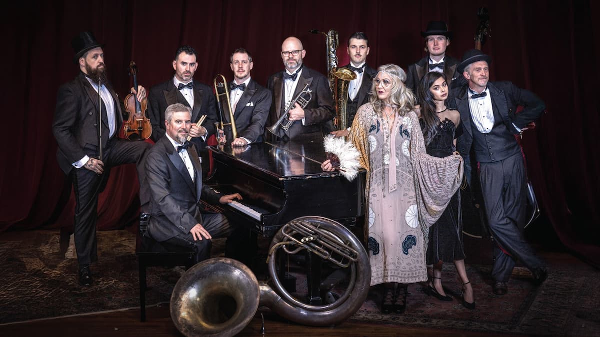Squirrel Nut Zippers Christmas Caravan