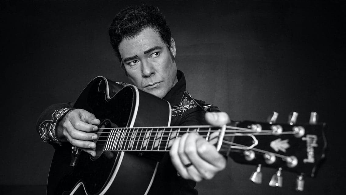 Ultimate Johnny Cash - Walkin' The Line