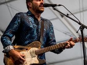 Tab Benoit