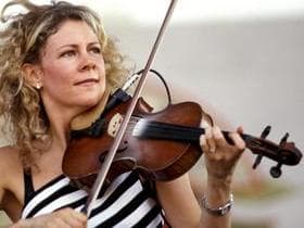 Natalie MacMaster