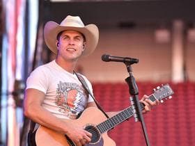 Dustin Lynch