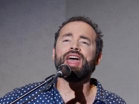 Santiago Cruz