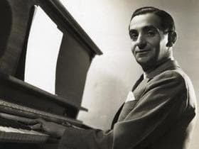 Irving Berlin's White Christmas