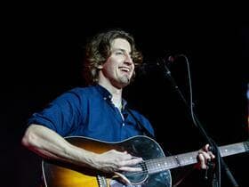 Dean Lewis