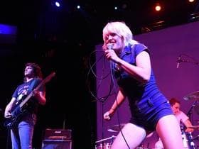 Amyl and The Sniffers
