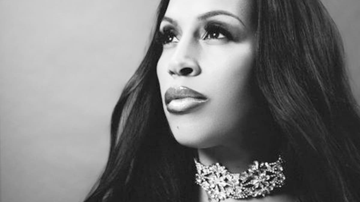 Glennis Grace