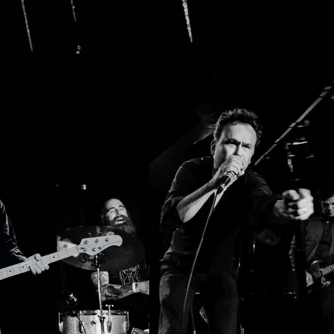 Mini-Mekons / Hammered Hulls