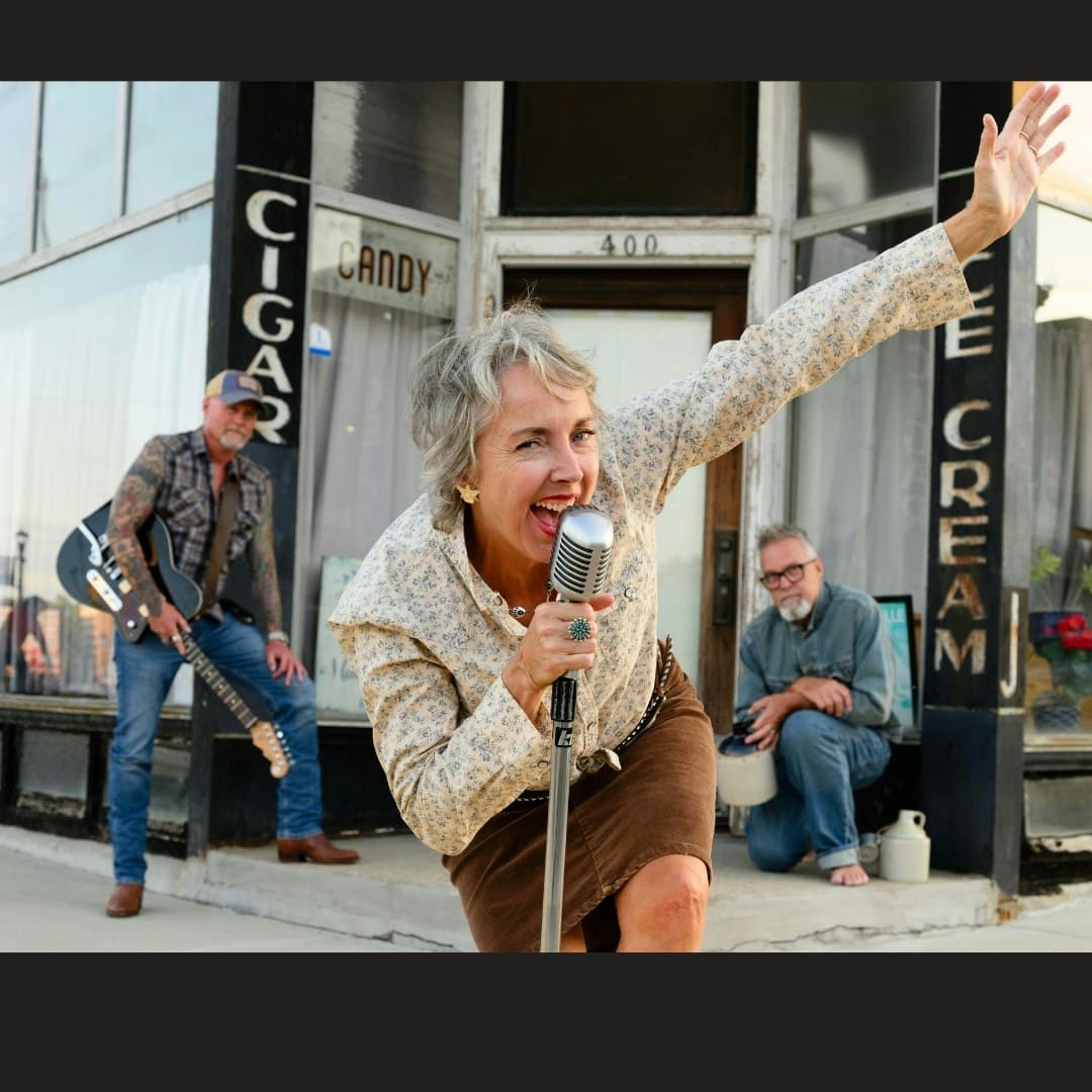 BB & The Billies Matinee Concert @ Bobby’s Eastside (FREE)