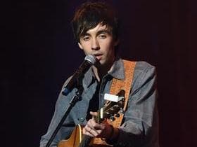 Mo Pitney